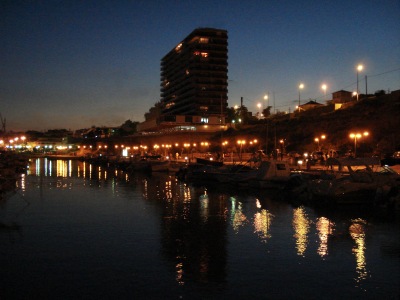 Immagine notturna di Alicante